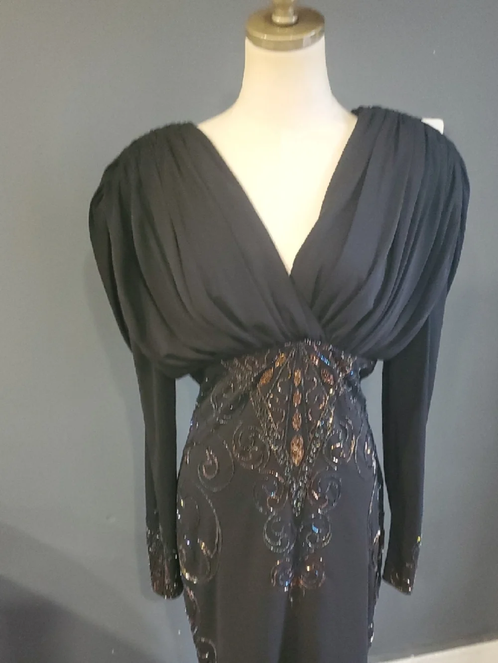 Lillie Rubin Black Long-Sleeve V-Neck Beaded Cocktail Dress - Picture 4 of 11